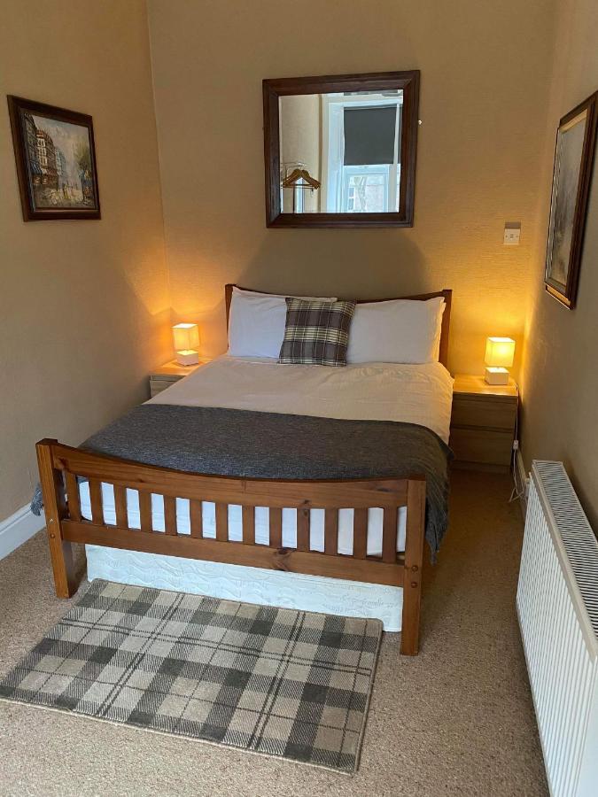 Roy Place Gdn Apartment Campbeltown Luaran gambar