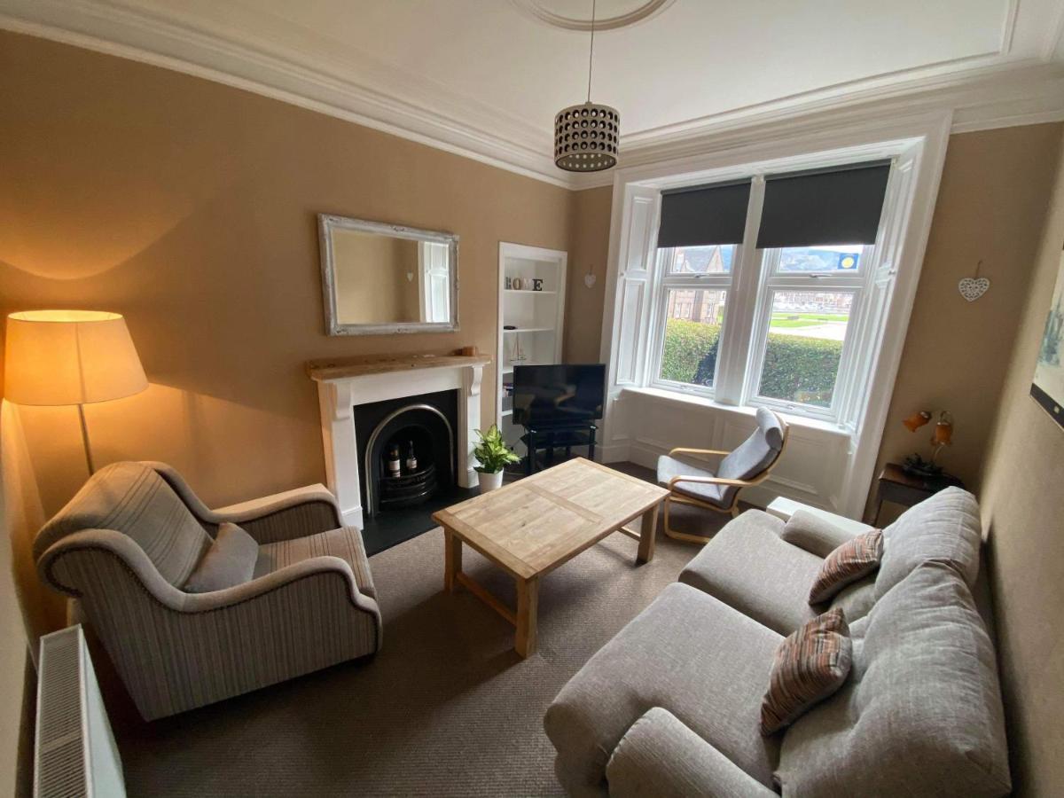 Roy Place Gdn Apartment Campbeltown Luaran gambar