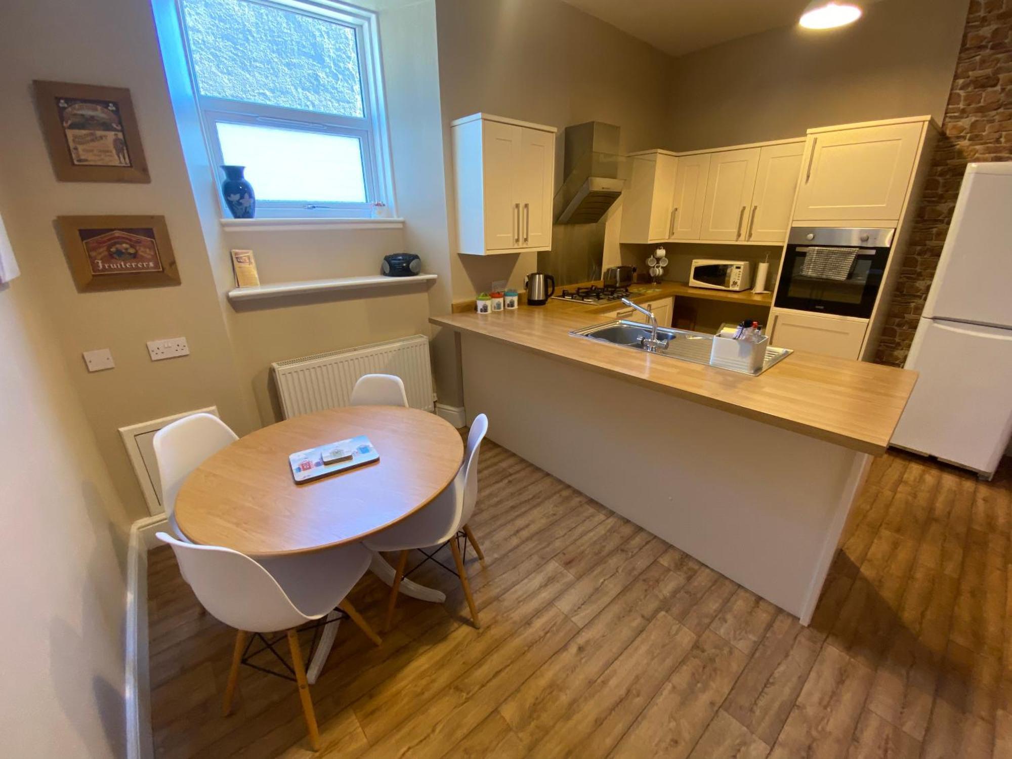Roy Place Gdn Apartment Campbeltown Luaran gambar